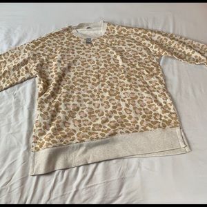 crew neck sweatshirt